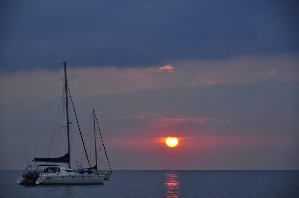 Der erste (von vielen) traumhaft schöne Sonnenuntergang